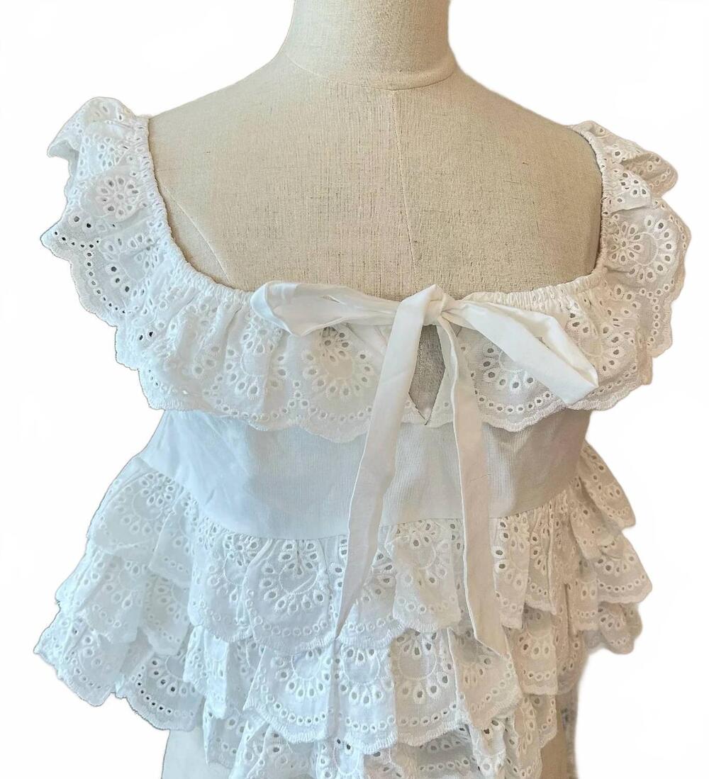 NEW MABLE women's evie ruffles top in white